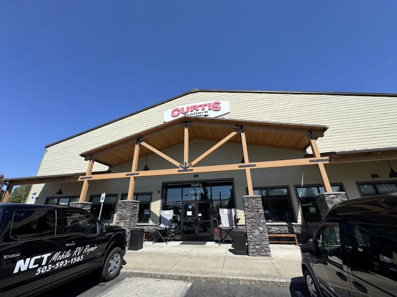 Curtis Trailers, RV dealers in Portland