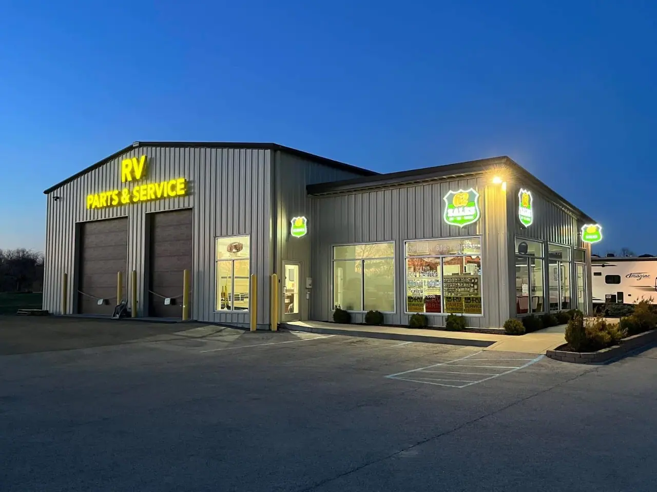 62 Sales Trailers & Truck Campers, RV dealers in Charlestown