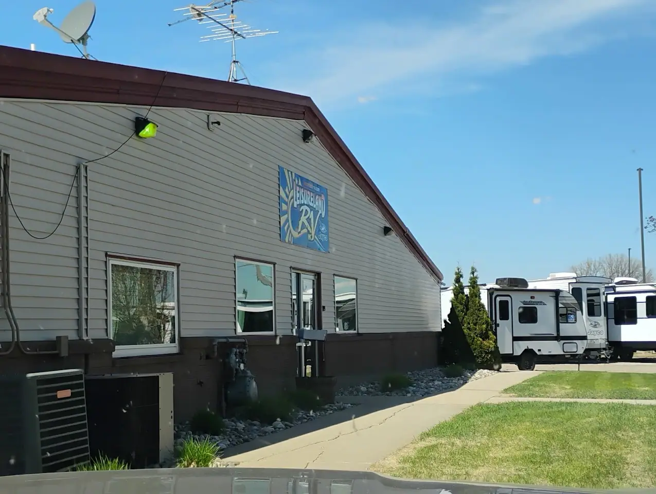 Leisureland RV, RV dealers in East Grand Forks