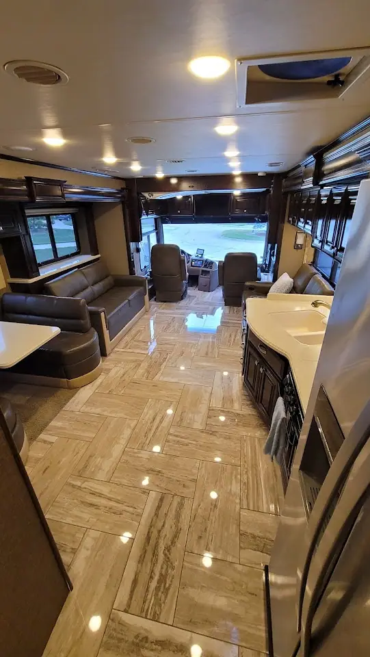 Anthony's RV Rentals, RV dealers in Ypsilanti