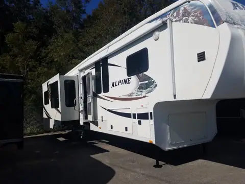 Family RV Sales,LLC photo 2
