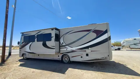 Desert Life RV. photo 2