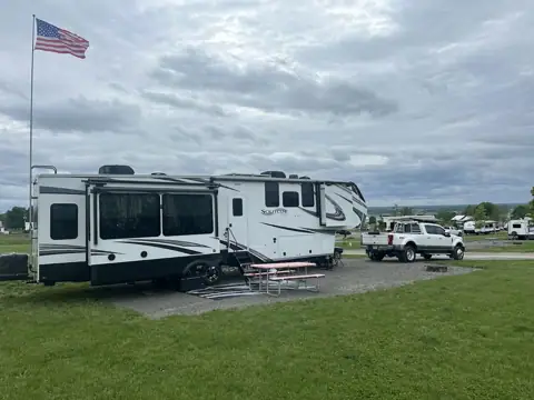 Happy Town RV photo 3