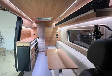 Nook Vans photo 3