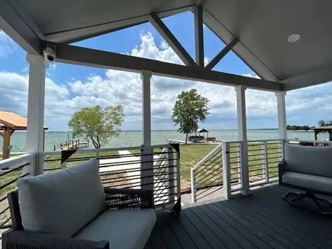 Cowtown Cottages in Waxahachie, TX