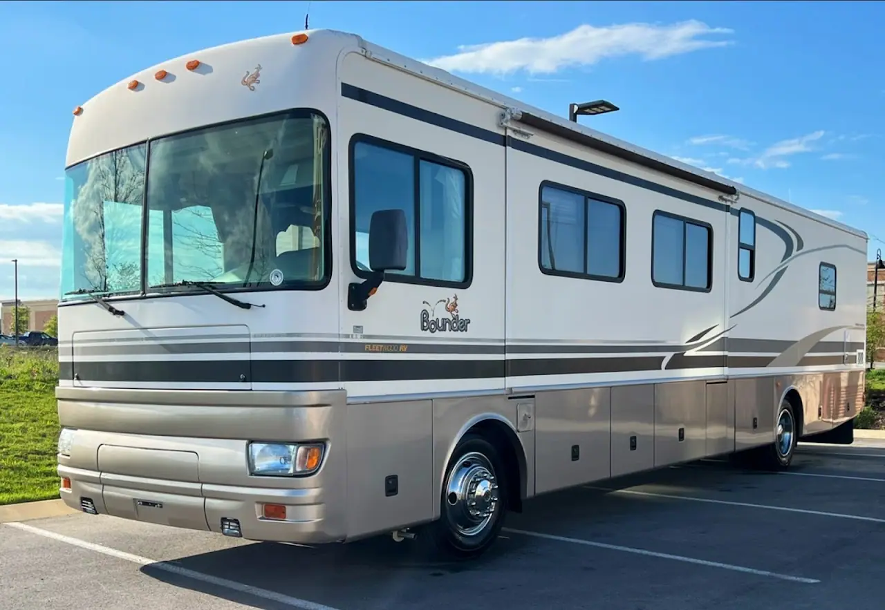 Happy campers rv sales llc, RV dealers in St Cloud