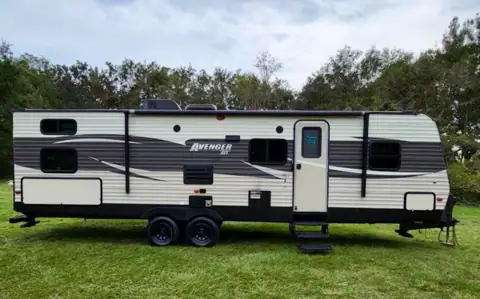 Happy campers rv sales llc photo 3