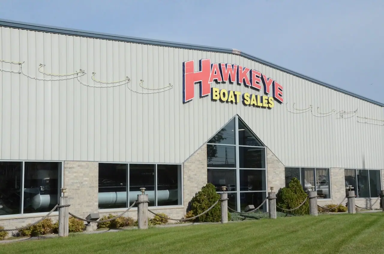 Hawkeye Boat & RV Sales, RV dealers in Dubuque