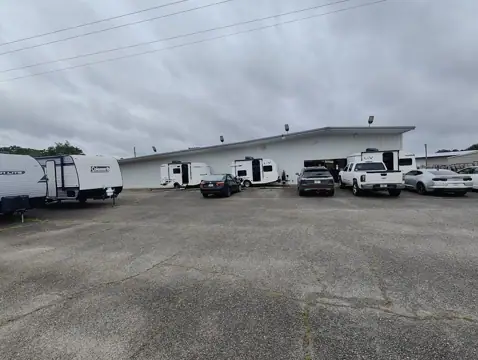 Factory Direct Marine & RV (Sales and Showroom) photo 3