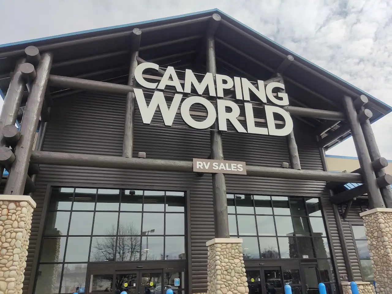 Camping World - Roanoke, RV dealers in Roanoke