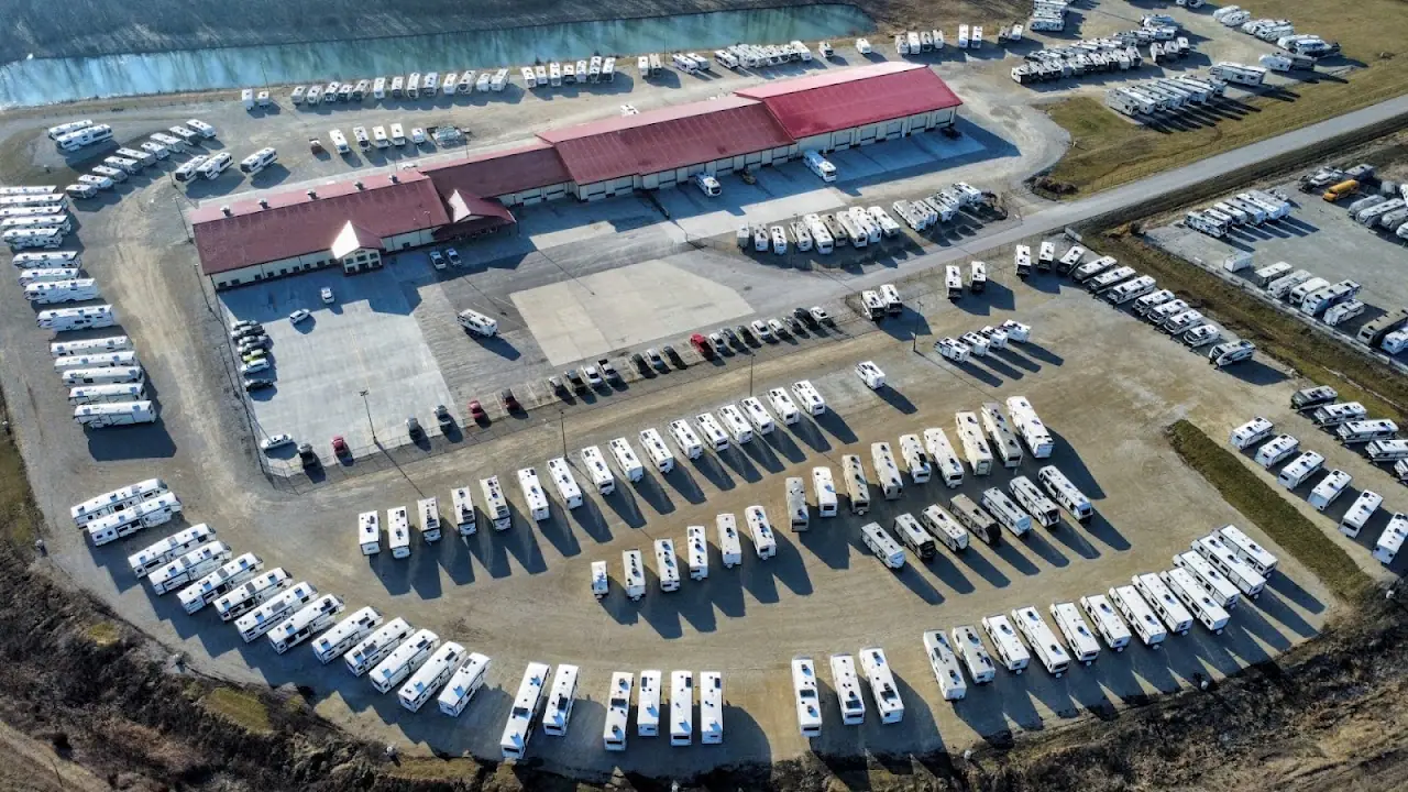 Good Life RV Des Moines, RV dealers in Bevington