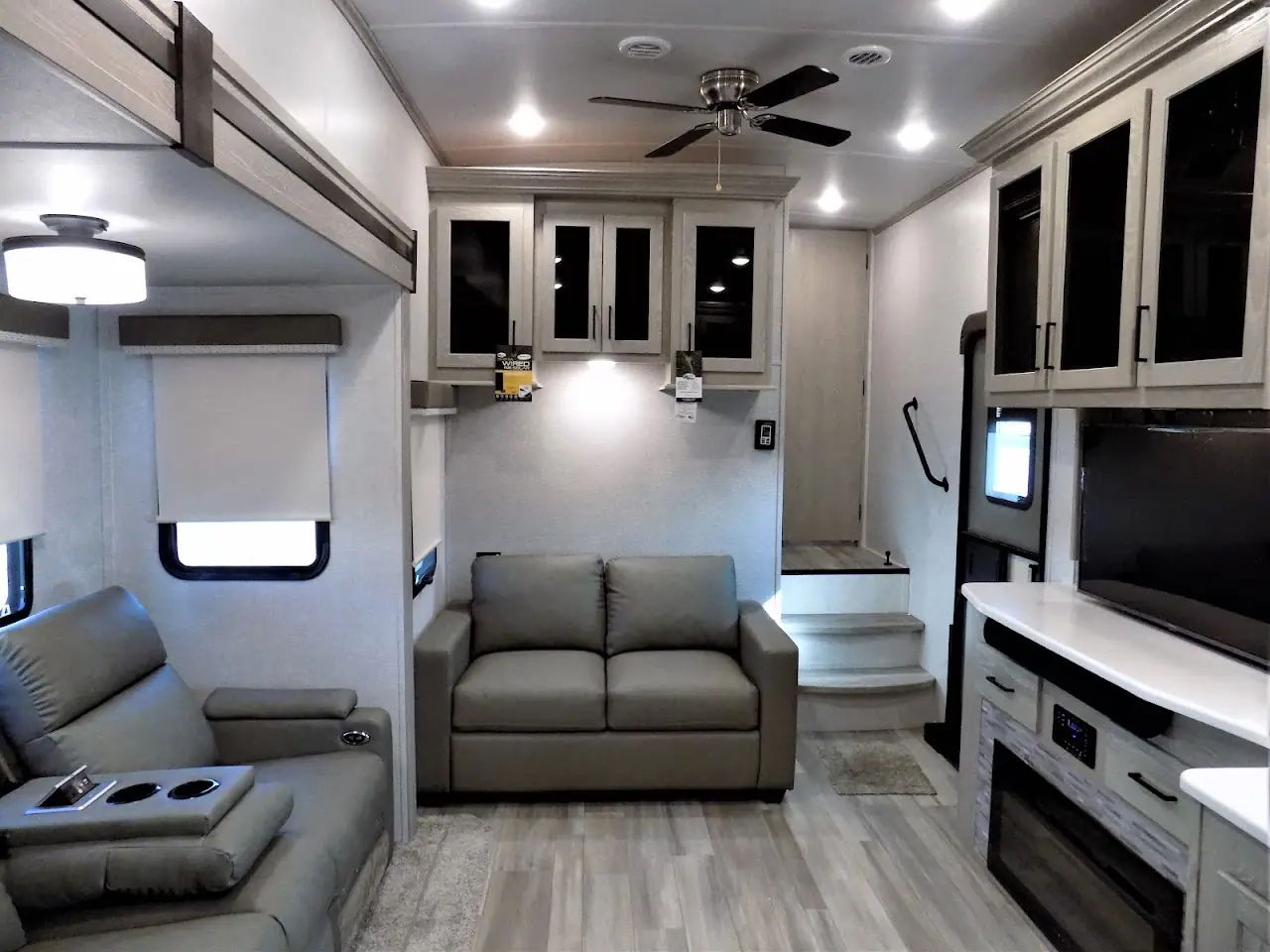 Fun Town RV Indianapolis, RV dealers in Edinburgh