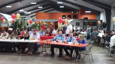 Camping World - Poteau photo 3