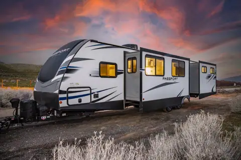 Rv Rentals Way Of Life in Hemet, CA