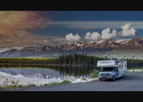 Alaska RV Rent photo 3