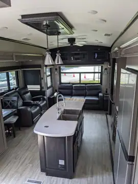 Blue Compass RV South Raleigh photo 2