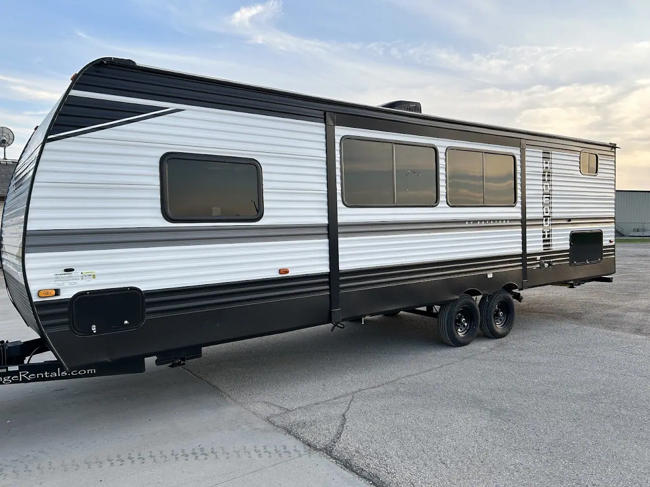 Runge's Camper Rentals, RV dealers in Fond du Lac