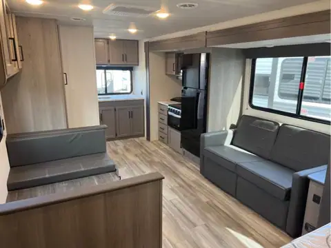Warner Auto and RV Center, llc in Kennewick, WA
