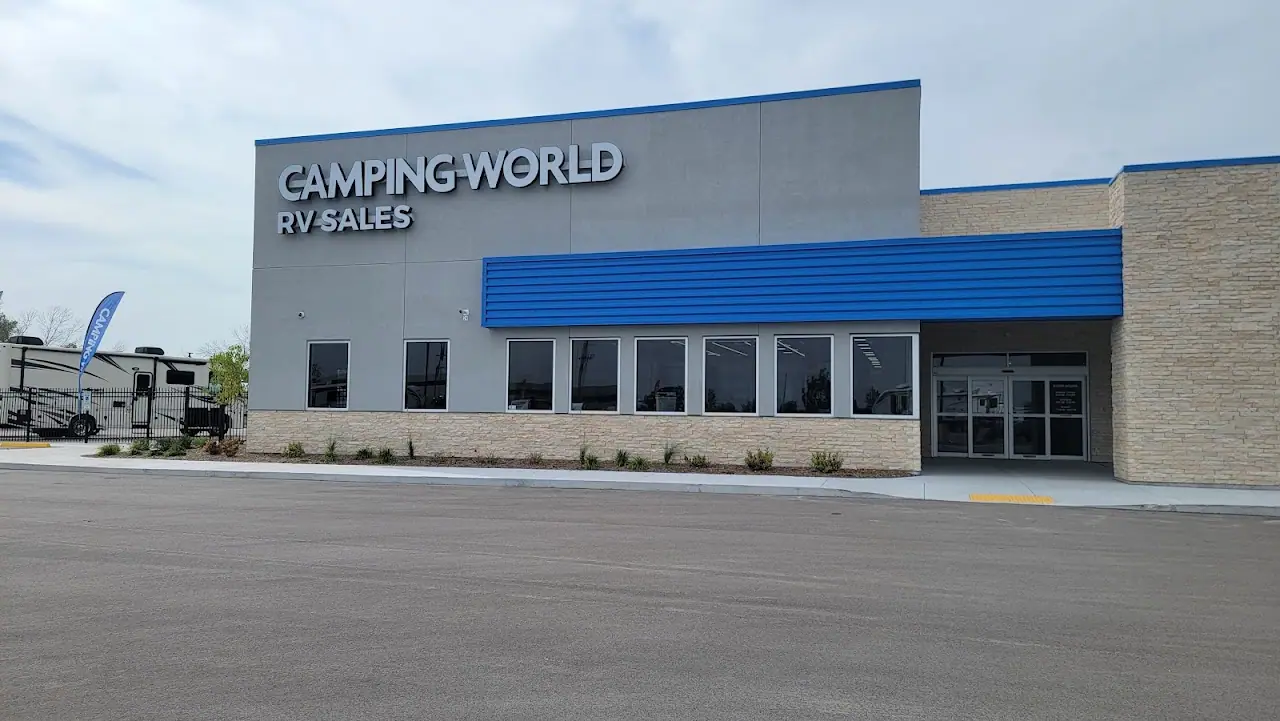 Camping World - Oshkosh, RV dealers in Oshkosh