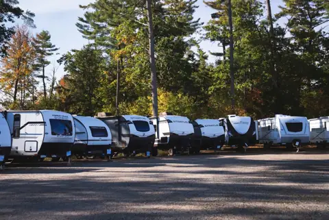 SR1 RV - Loudon photo 2