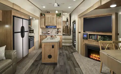 Custom Camper Inc. photo 3