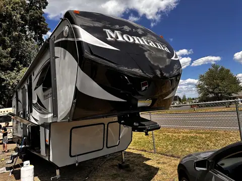 Unique Auto Sales And RV photo 3