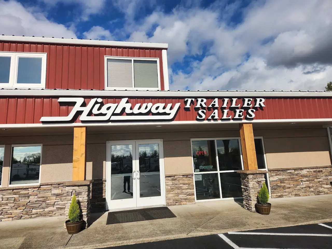 Highway Trailer Sales & Service, RV dealers in Salem