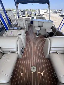 RecNation RV & Boat Dealership photo 2