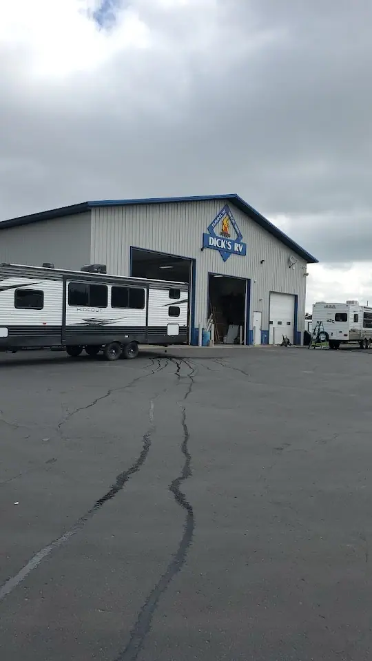 Dick's RV, RV dealers in Arkansaw