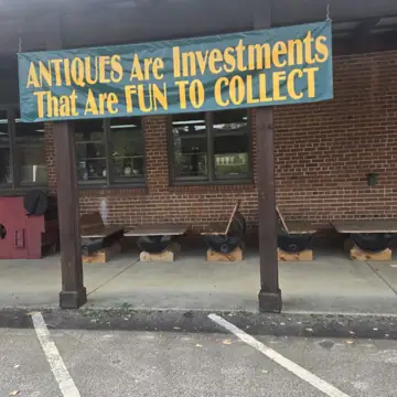 WHISTLE STOP DEPOT ANTIQUES & RV PARK in Franklin, NC