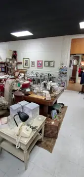 WHISTLE STOP DEPOT ANTIQUES & RV PARK photo 2