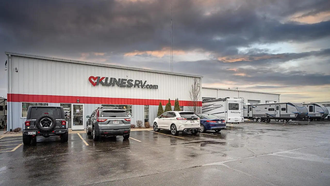 Kunes RV of Elkhorn, RV dealers in Elkhorn