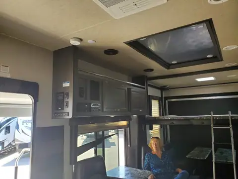 Trailer Hitch RV - Toy Hauler and Pre-Owned Sales Location photo 2