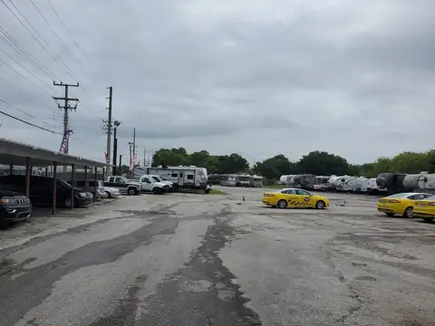 Central Florida Bus and Auto Sales photo 3