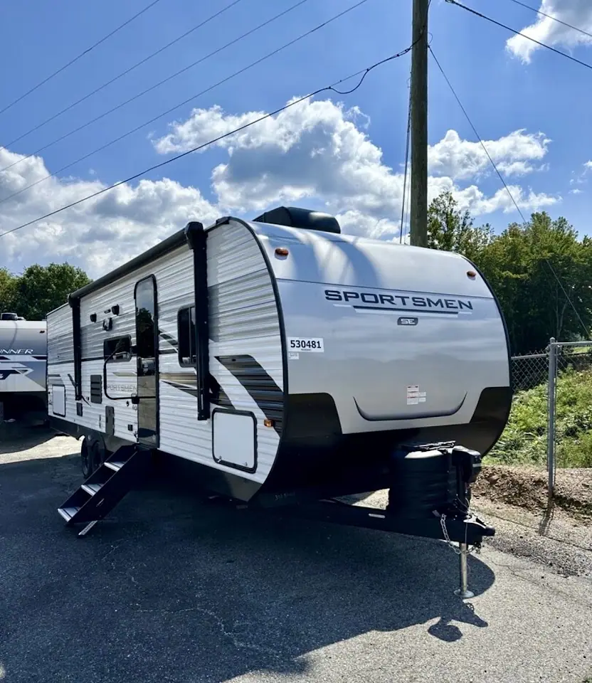 Econo RV, RV dealers in Bassett
