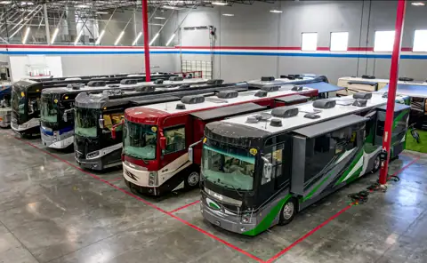 24/7 MotorCoach Luxury Sales photo 2