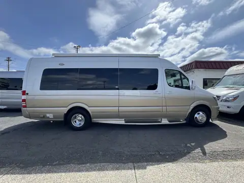 Gresham RV Sales photo 2