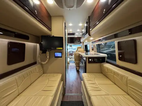 Gresham RV Sales photo 3