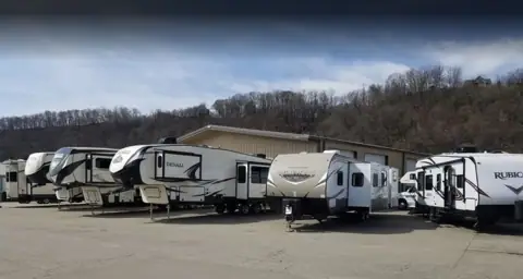 Brown's Guttenberg RV & Marine photo 3
