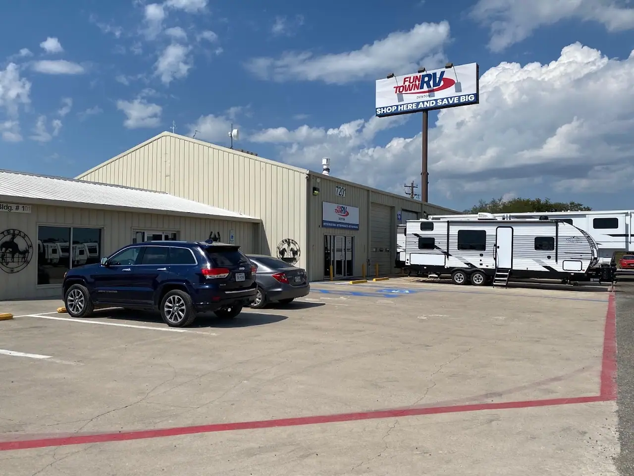 Fun Town RV Denton, RV dealers in Denton