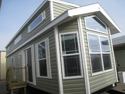 Prairie Camper Sales photo 3