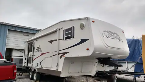 Lackey's RV Collision Repair photo 2