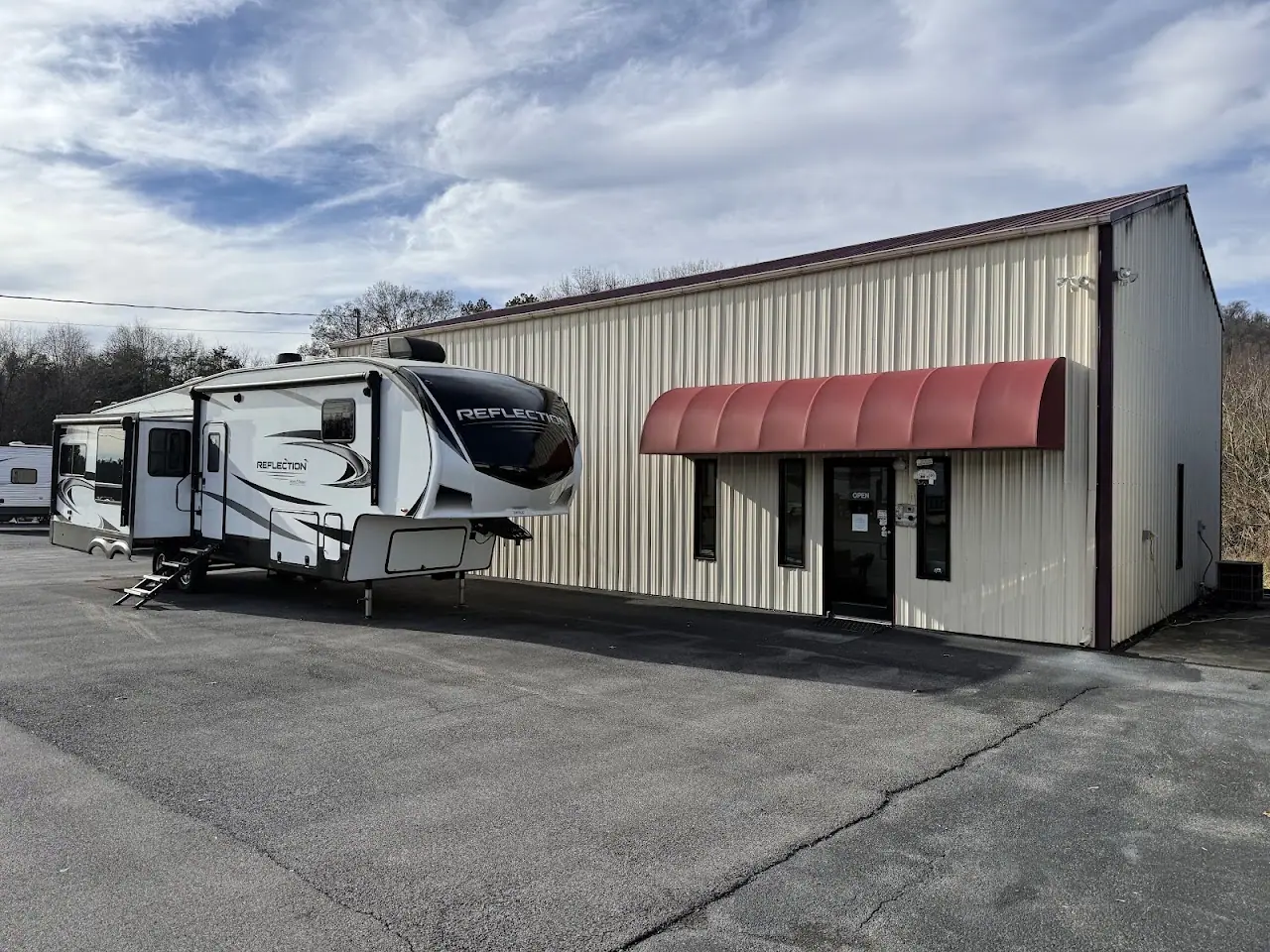 Rogers RV & Auto Sales, RV dealers in Chuckey
