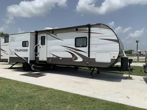Public Camper Rentals in El Campo, TX