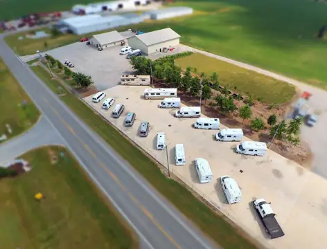 Kuhn Truck and RV in Sherwood, OH