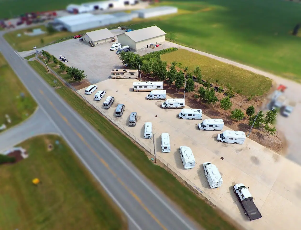 Kuhn Truck and RV, RV dealers in Sherwood