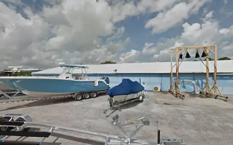 Rg/Rvs Motorhomes photo 3