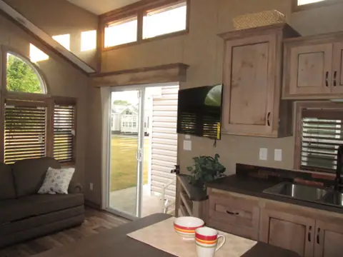 Vacationland Sales photo 2