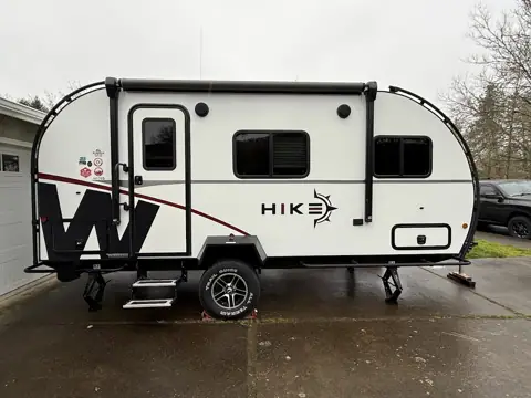 Trades OK | RV Dealership photo 2