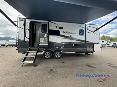 Bobby Combs RV Center - Coburg photo 3